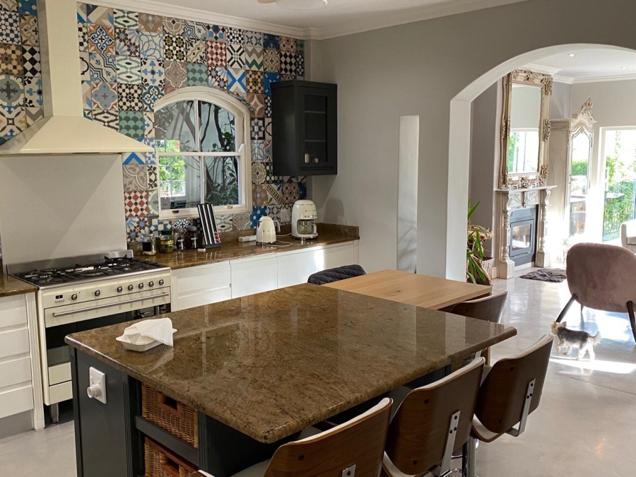 To Let 4 Bedroom Property for Rent in Franschhoek Western Cape